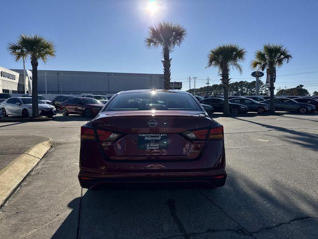 new 2025 Nissan Altima car, priced at $29,900