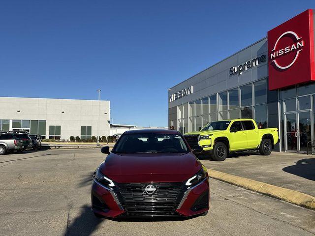 new 2025 Nissan Altima car, priced at $29,900