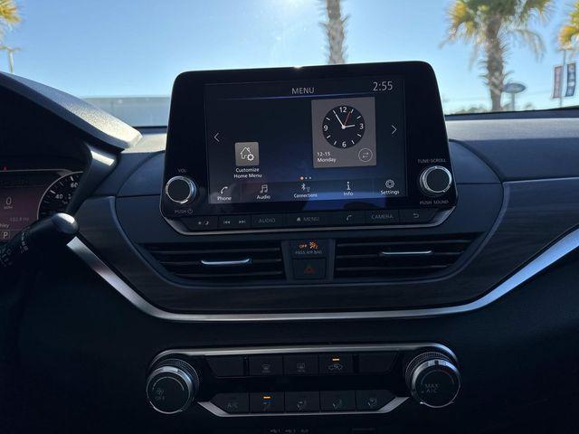 new 2025 Nissan Altima car, priced at $29,900