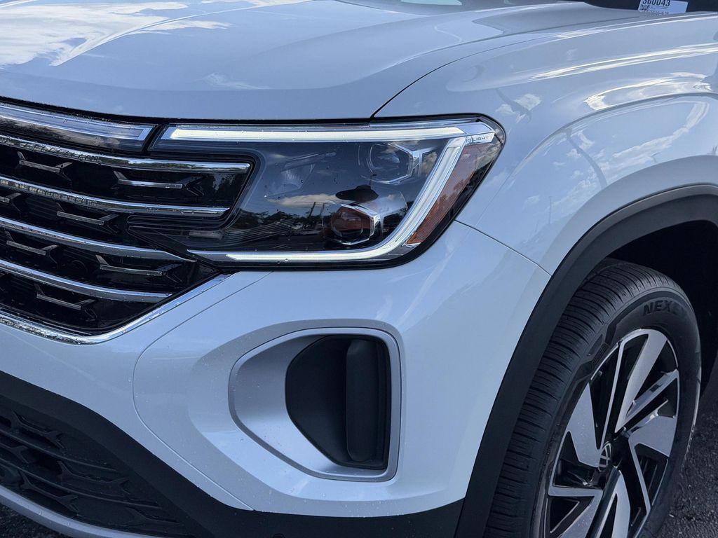 new 2026 Volkswagen Atlas car, priced at $49,588