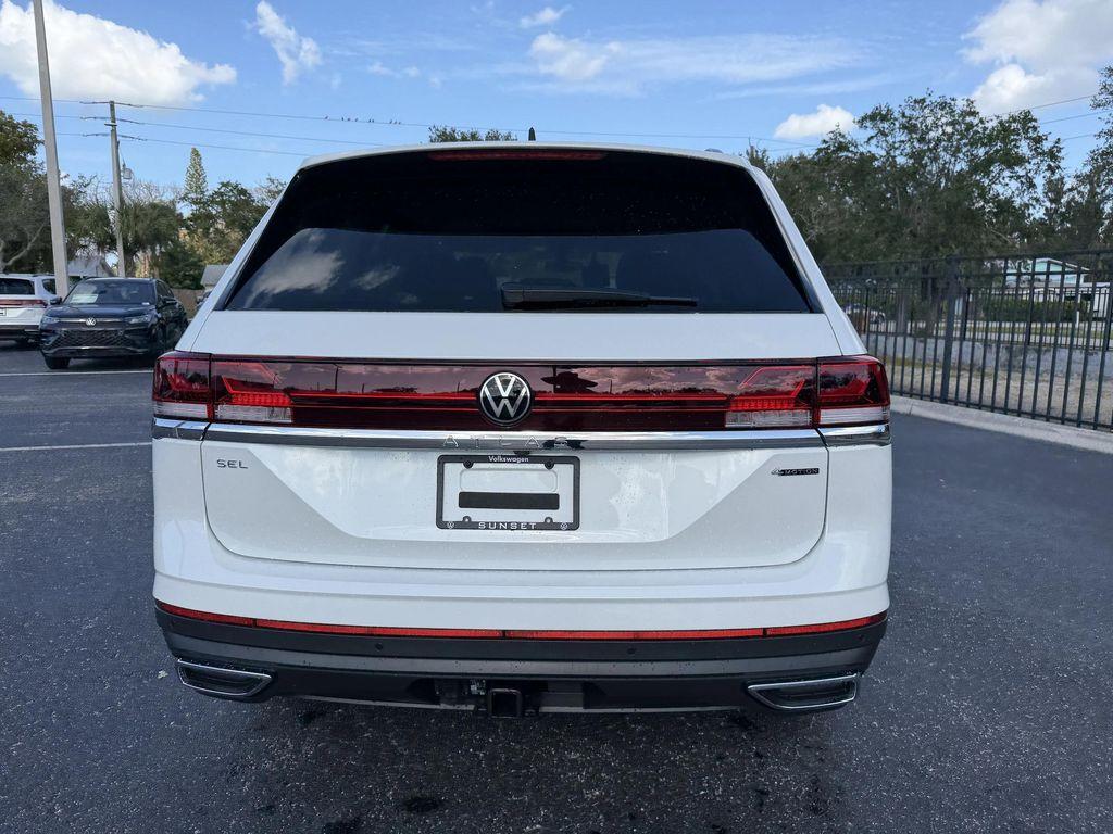 new 2026 Volkswagen Atlas car, priced at $49,588