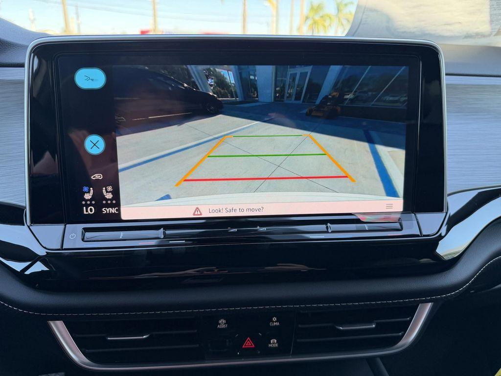 new 2026 Volkswagen Atlas Cross Sport car, priced at $37,017