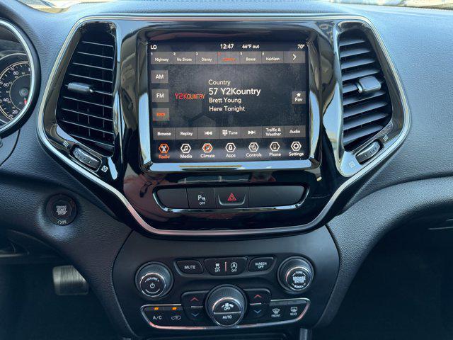 used 2019 Jeep Cherokee car, priced at $10,991