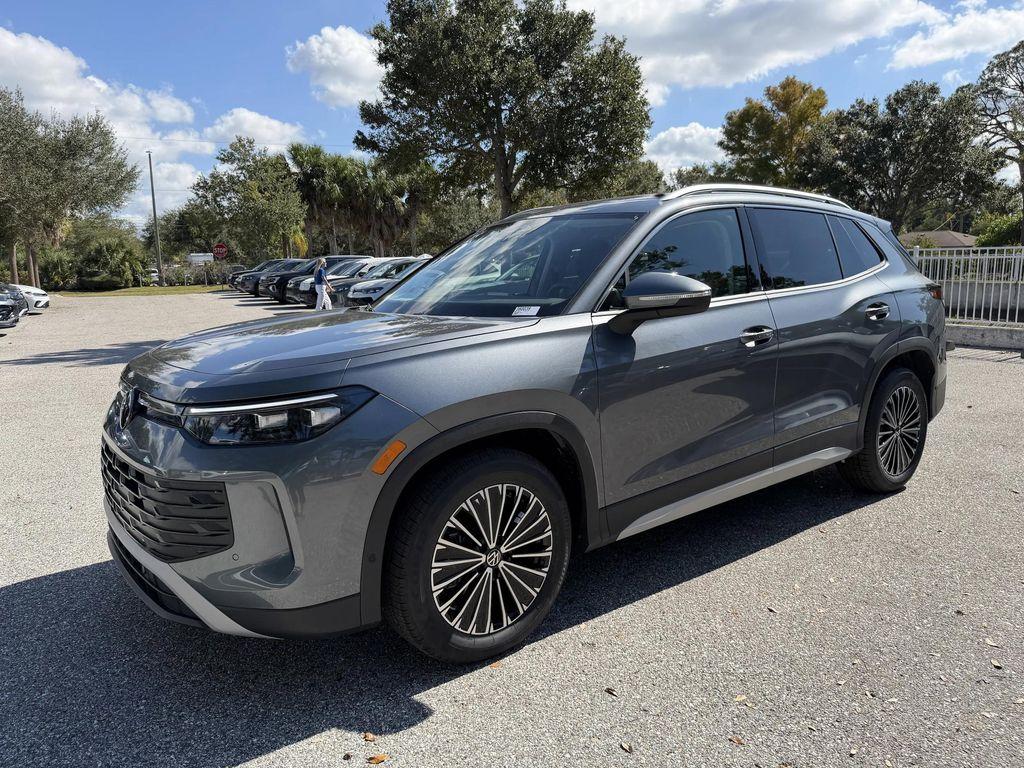 new 2026 Volkswagen Tiguan car, priced at $30,795