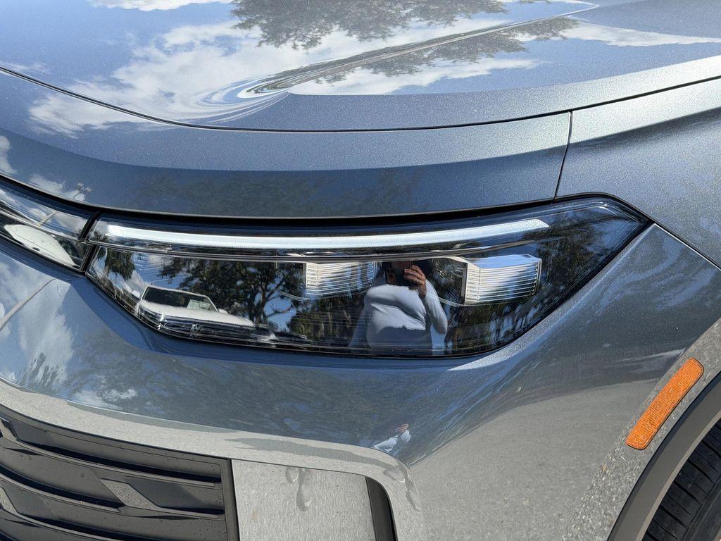 new 2026 Volkswagen Tiguan car, priced at $30,795