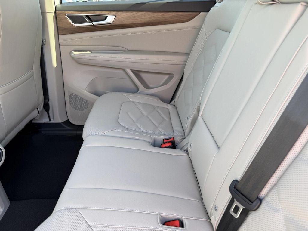 new 2026 Volkswagen Atlas car, priced at $39,365