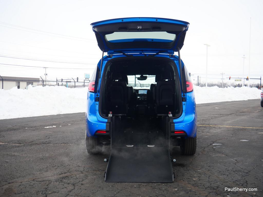 new 2026 Chrysler Pacifica car, priced at $63,995