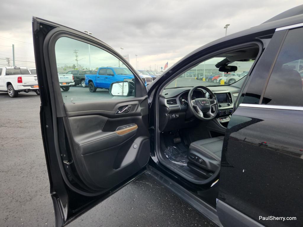 used 2023 GMC Acadia car, priced at $18,328