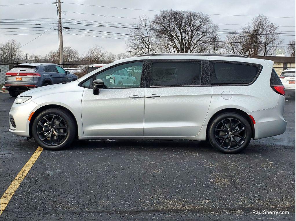 new 2026 Chrysler Pacifica car, priced at $42,200