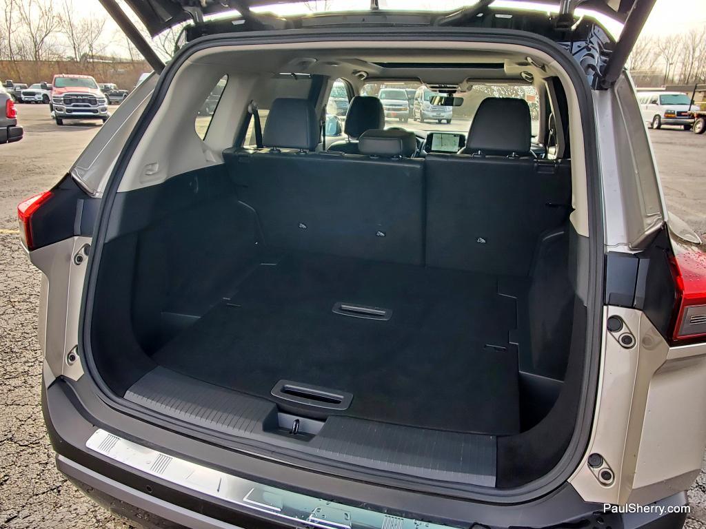 used 2023 Nissan Rogue car, priced at $25,625