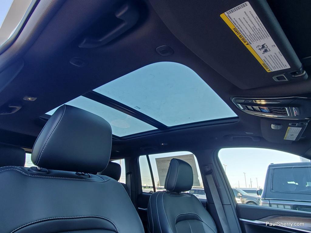 new 2026 Jeep Grand Cherokee car, priced at $44,351