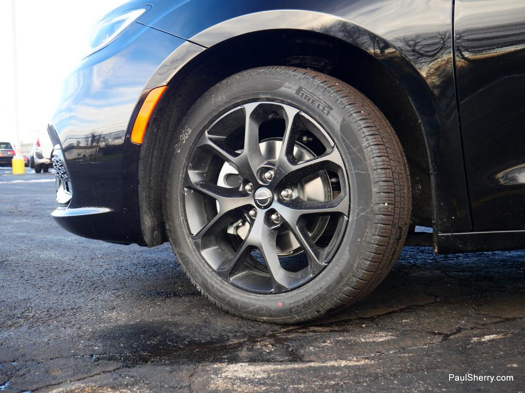 new 2026 Chrysler Pacifica car, priced at $41,754