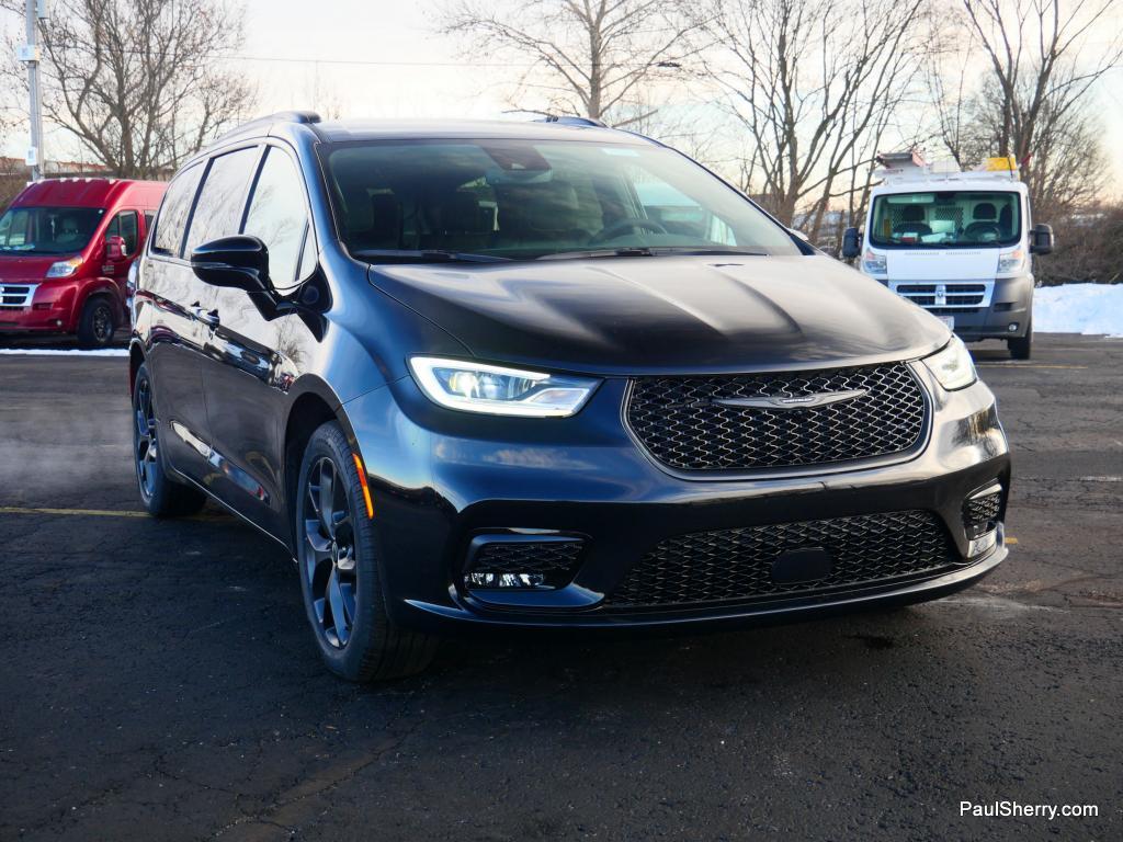 new 2026 Chrysler Pacifica car, priced at $41,754