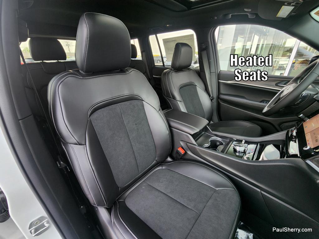new 2026 Jeep Grand Cherokee car, priced at $42,854