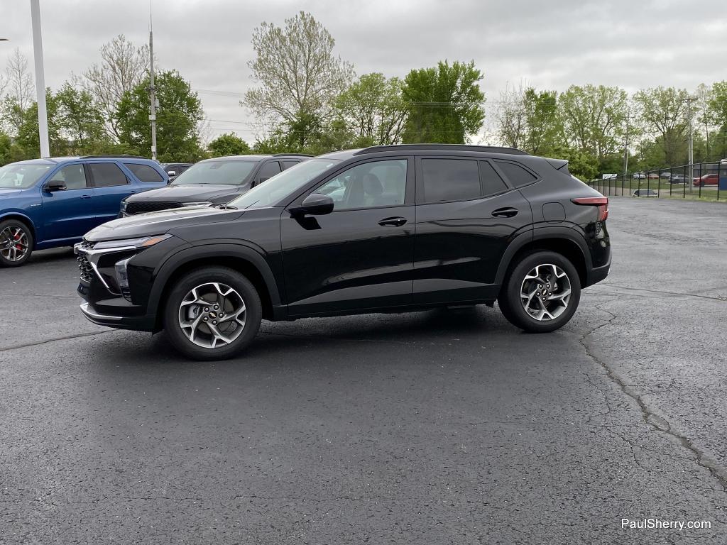 used 2025 Chevrolet Trax car, priced at $20,785