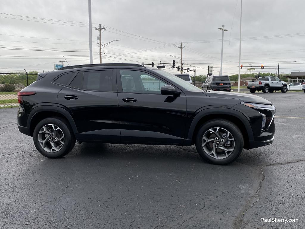 used 2025 Chevrolet Trax car, priced at $20,785