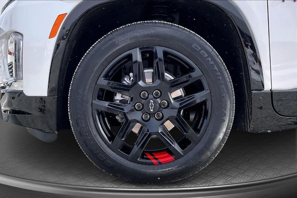 used 2023 Chevrolet Traverse car, priced at $34,897