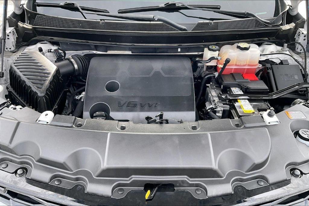 used 2023 Chevrolet Traverse car, priced at $34,897