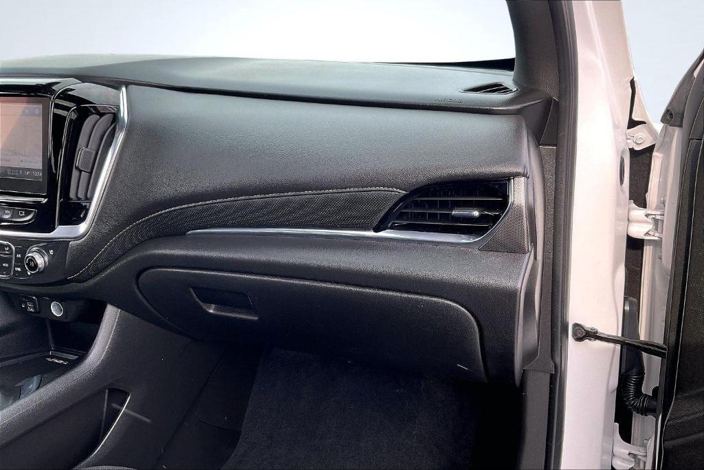 used 2023 Chevrolet Traverse car, priced at $34,897