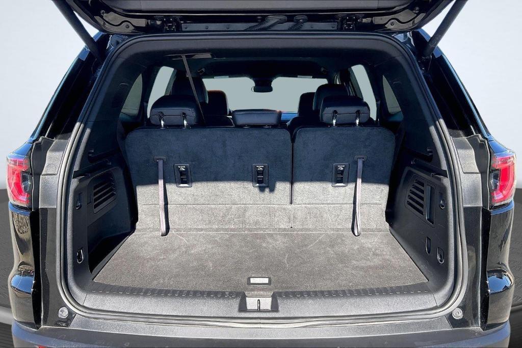 used 2024 GMC Acadia car, priced at $35,897