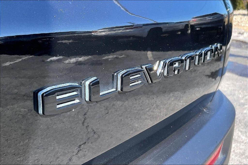 used 2024 GMC Acadia car, priced at $35,897