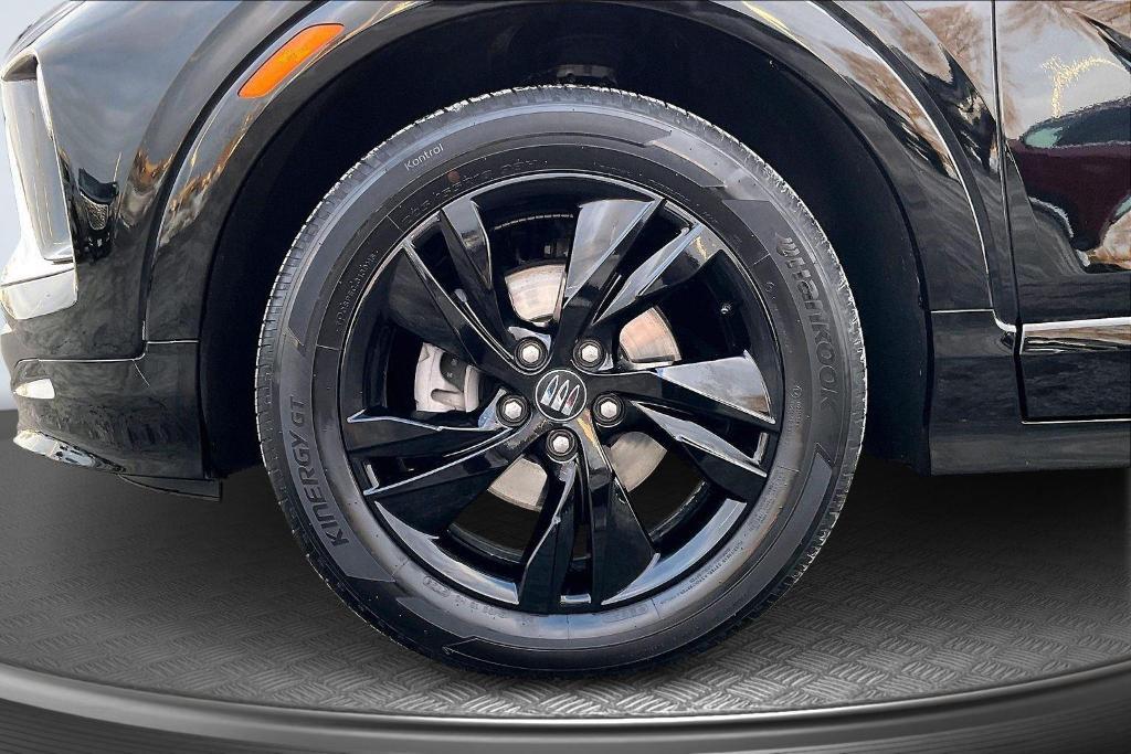 used 2025 Buick Encore GX car, priced at $22,499
