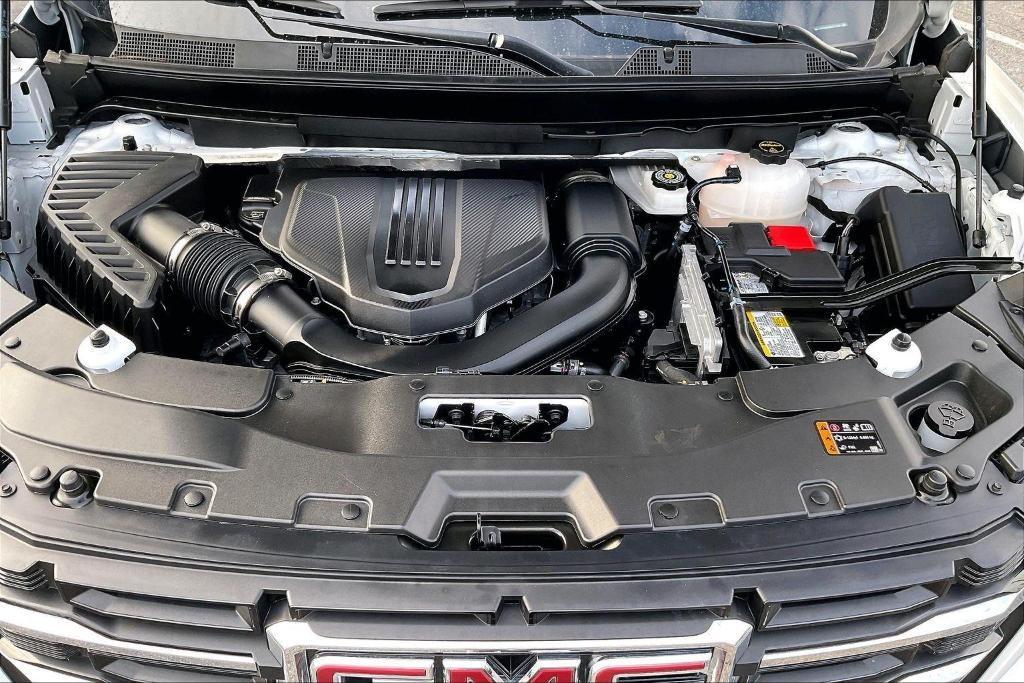 used 2025 GMC Acadia car, priced at $32,877