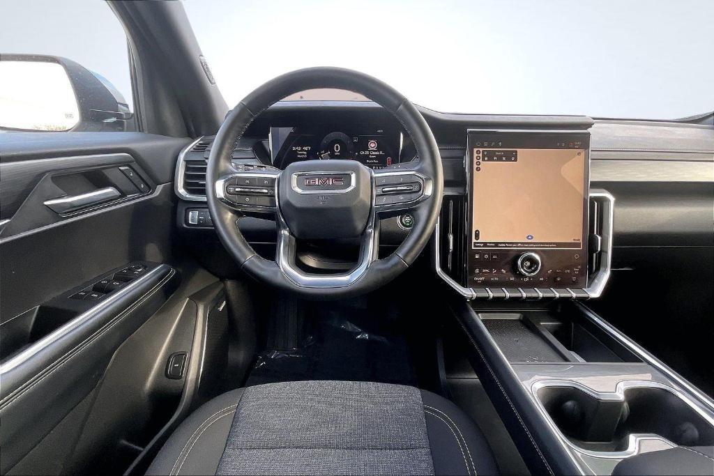 used 2025 GMC Acadia car, priced at $32,877