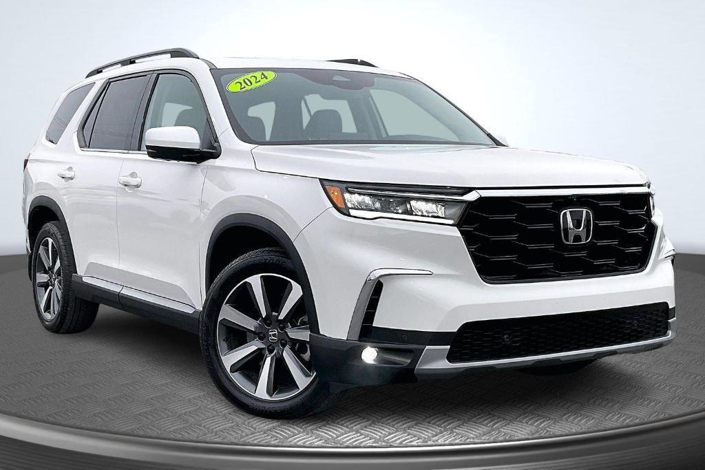 used 2024 Honda Pilot car, priced at $45,499