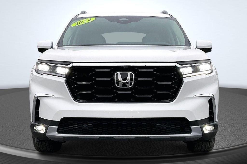 used 2024 Honda Pilot car, priced at $45,499