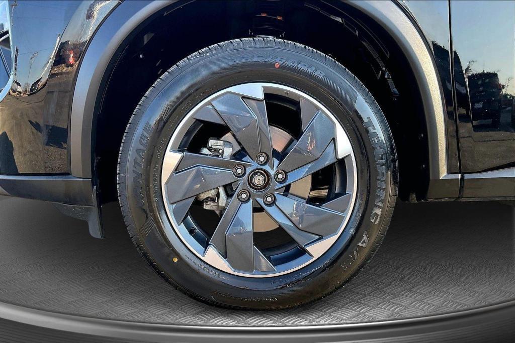 used 2024 Nissan Rogue car, priced at $18,797