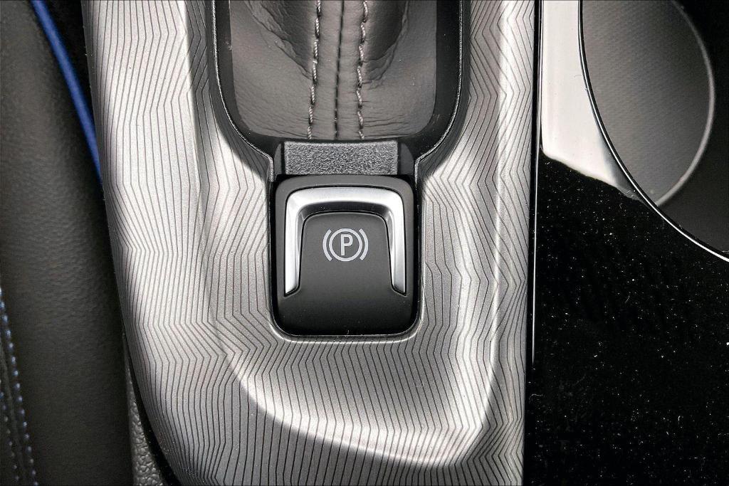 new 2026 Buick Envista car, priced at $27,336