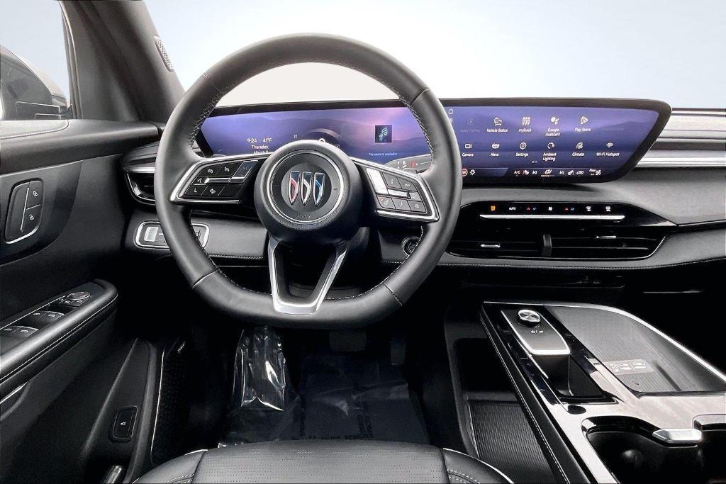 used 2025 Buick Enclave car, priced at $39,897