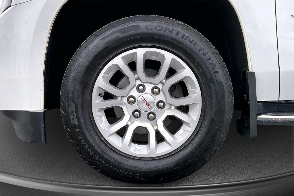 used 2018 GMC Yukon car, priced at $25,897