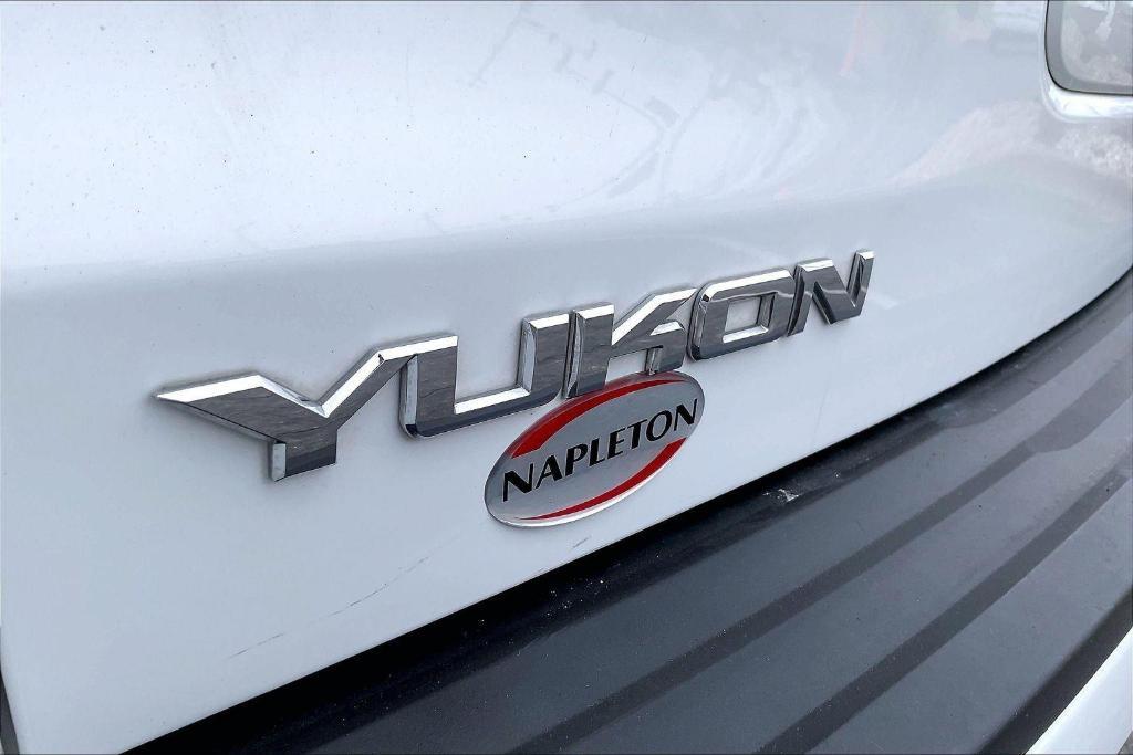 used 2018 GMC Yukon car, priced at $25,897