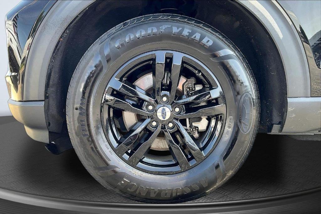 used 2022 Ford Explorer car, priced at $23,367