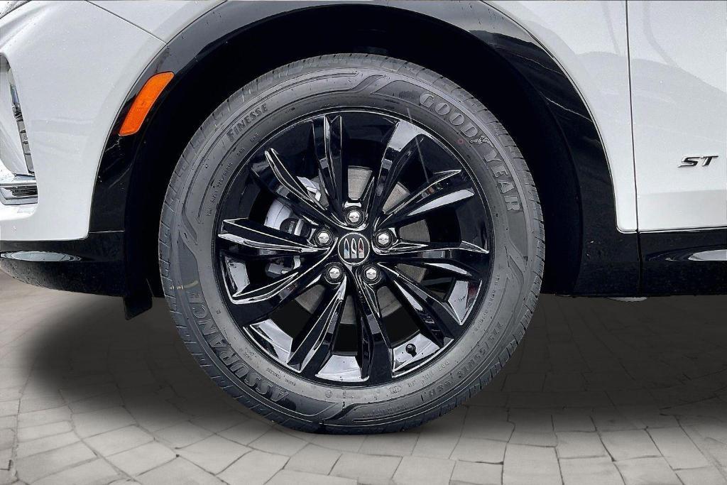 new 2026 Buick Envista car, priced at $28,767