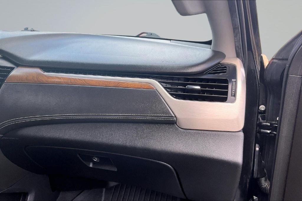 used 2020 GMC Yukon car, priced at $29,371
