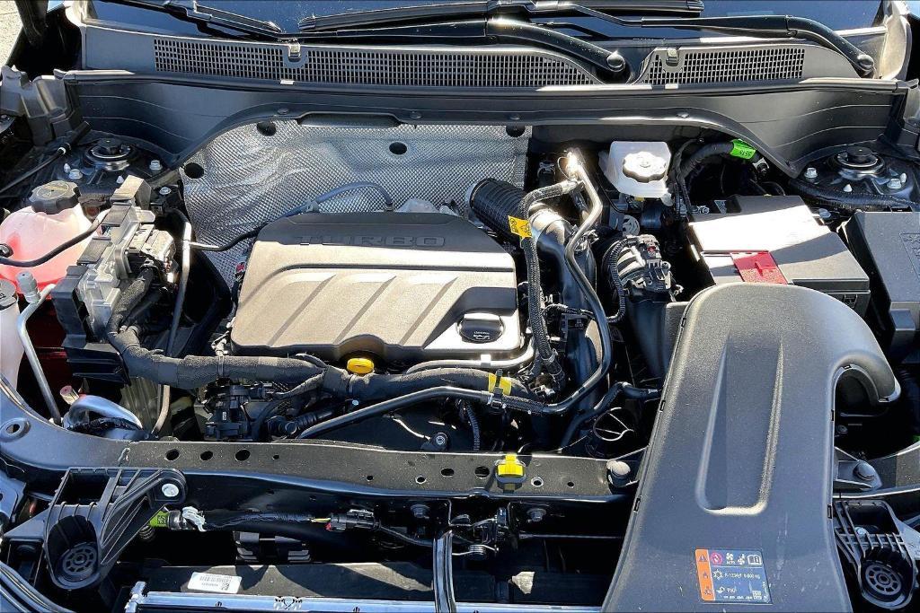 new 2025 Buick Envista car, priced at $28,178