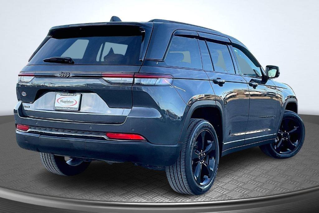 used 2024 Jeep Grand Cherokee car, priced at $29,897