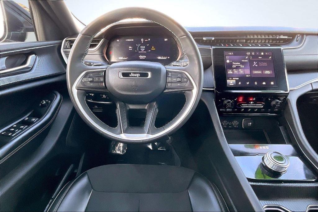 used 2024 Jeep Grand Cherokee car, priced at $29,897