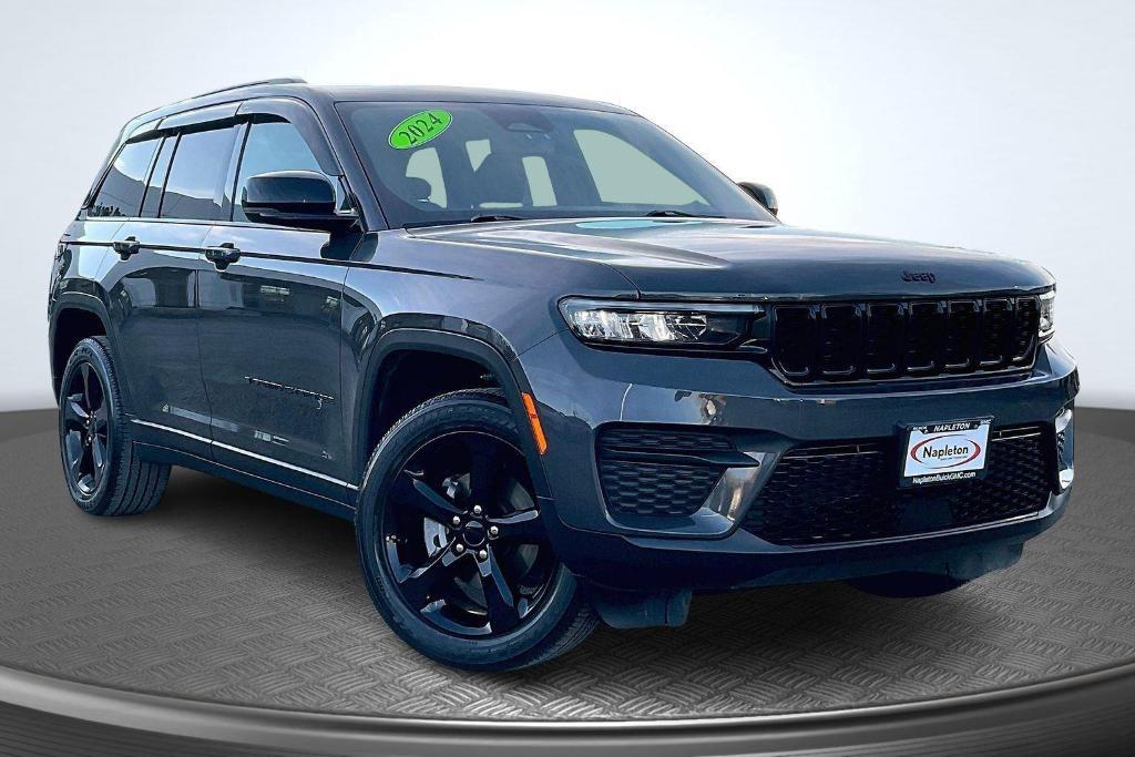 used 2024 Jeep Grand Cherokee car, priced at $29,897