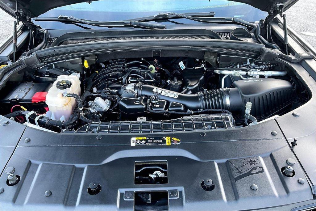 used 2024 Jeep Grand Cherokee car, priced at $29,897