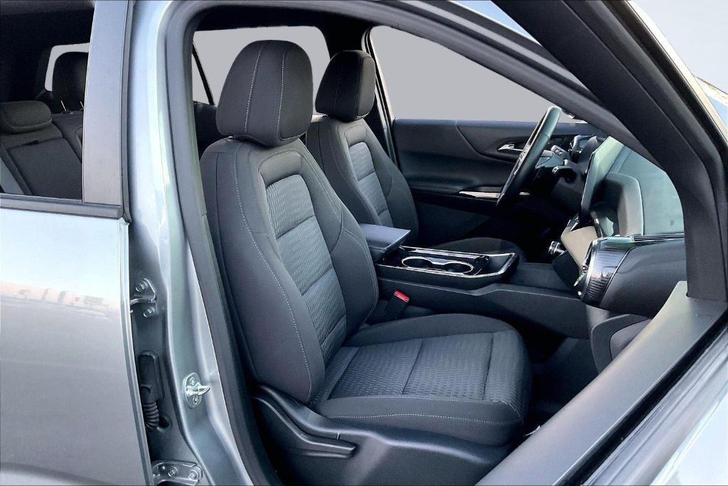 used 2025 Chevrolet Equinox car, priced at $25,897
