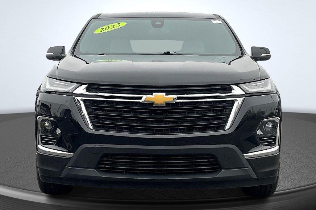used 2023 Chevrolet Traverse car, priced at $24,999