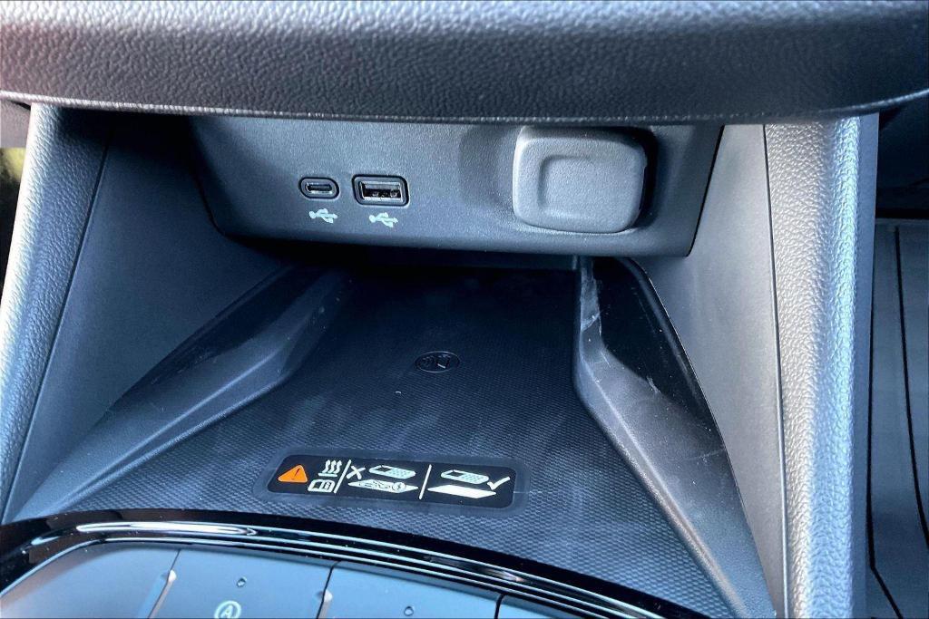 new 2026 Buick Envista car, priced at $28,823