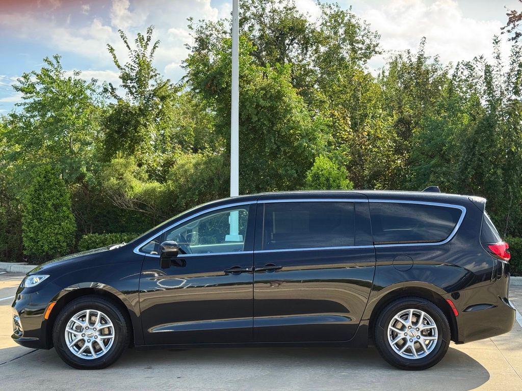 used 2024 Chrysler Pacifica car, priced at $20,340