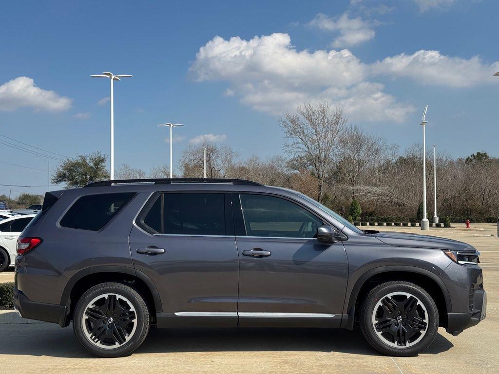 new 2026 Honda Pilot car, priced at $53,790