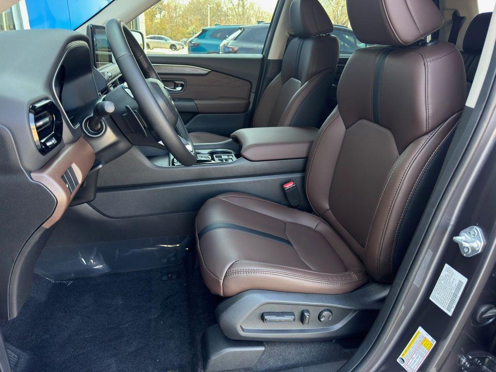 new 2026 Honda Pilot car, priced at $53,790