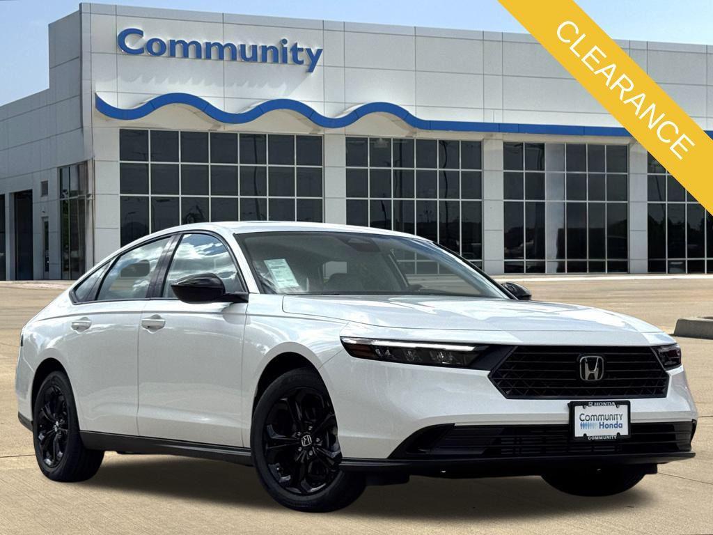 new 2025 Honda Accord car, priced at $30,901